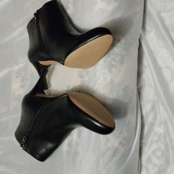 NWOT Coach Black Leather Bootie Women Ankle Boots Size 8.5 - Picture 7 of 11